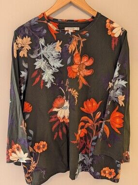 Chico's Floral Sequin Detailing Long Sleeve Top Dark Olive Size 3/XL EUC